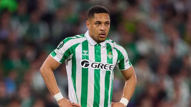 Vitor Roque Completes Transfer to Palmeiras from Barcelona