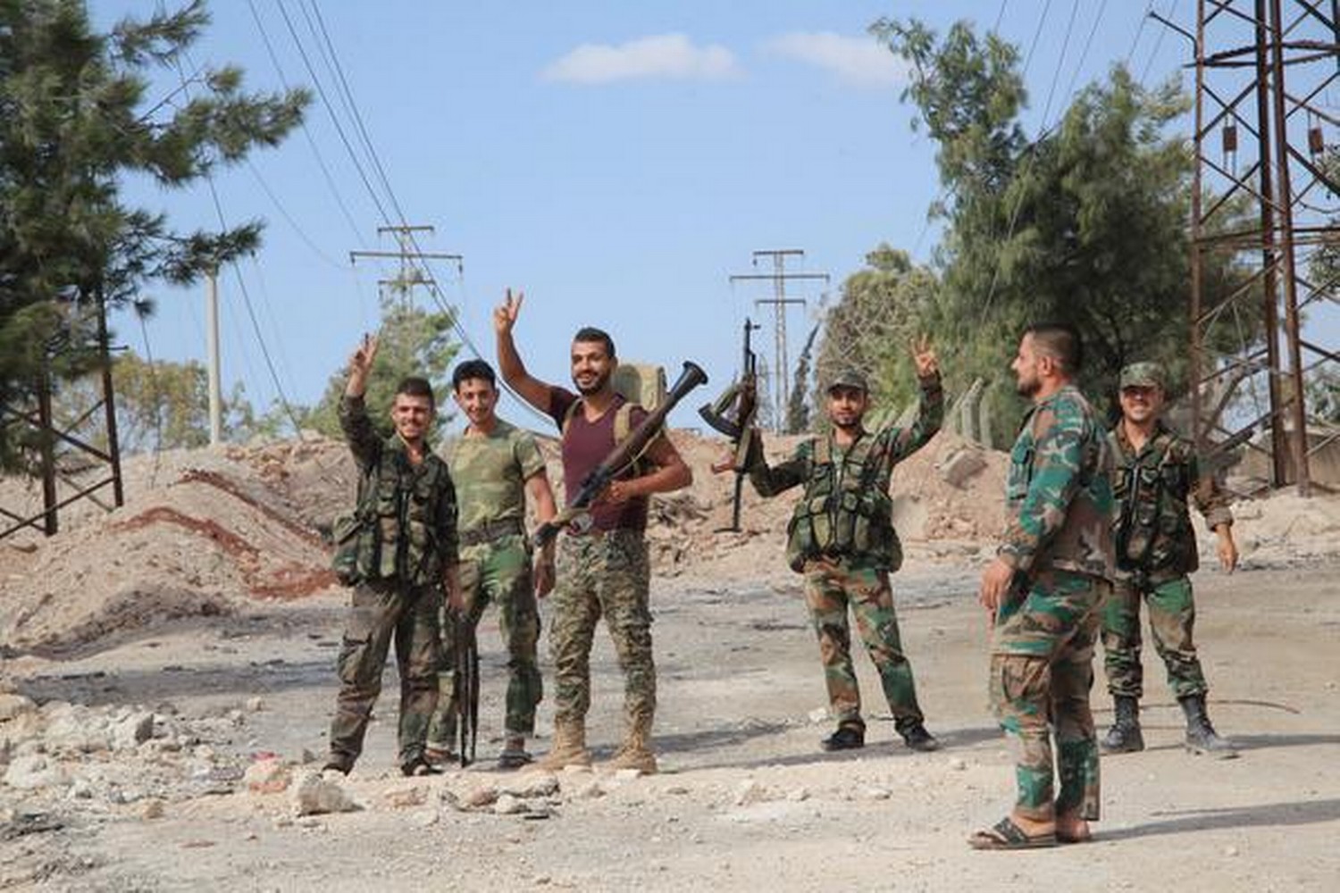 Союзные силы в сирии. Армия Сирии. Правительственные войска Сирии. Юные бойцы сирийской правительственной армии. Сирия боевой отряд.