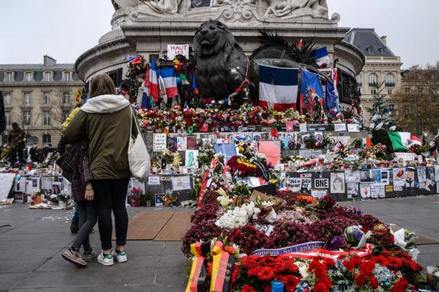Франция 2015. 13 Ноября 2015 Франция теракт. Террористические акты в Париже 13 ноября 2015 года.