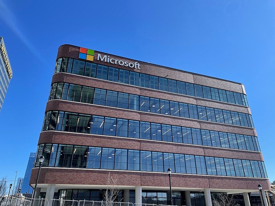 Century to Catch Microsoft? Europe’s Tech Firms Aren’t Waiting