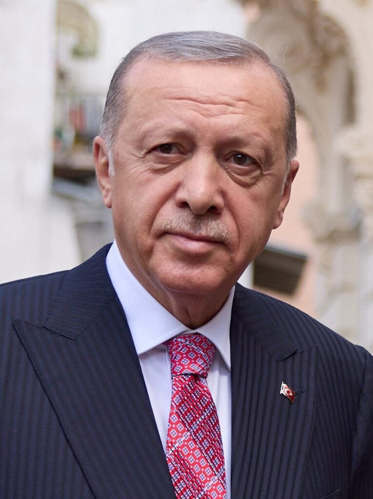Turkish Elections: Erdogan Declares Victory Amid Opposition Fraud Claims